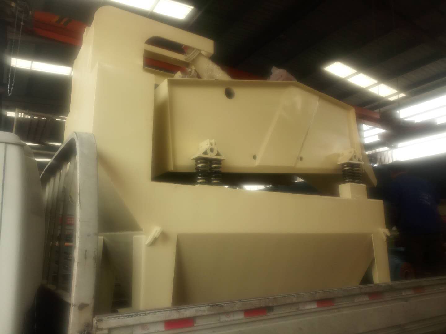 2017��12��27�հl(f��)���ຣ�����ļ�ɰ���ՙC